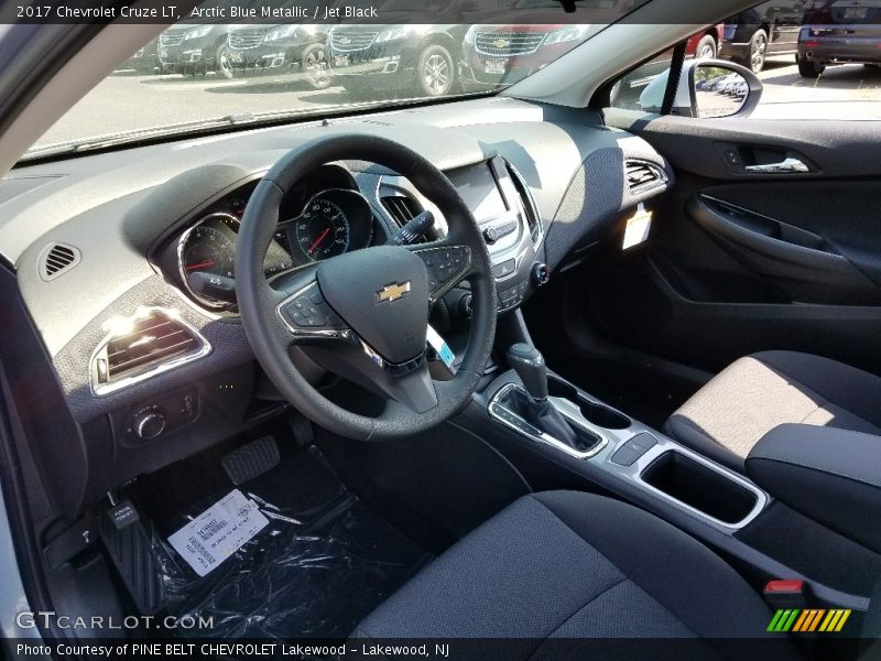 Arctic Blue Metallic / Jet Black 2017 Chevrolet Cruze LT