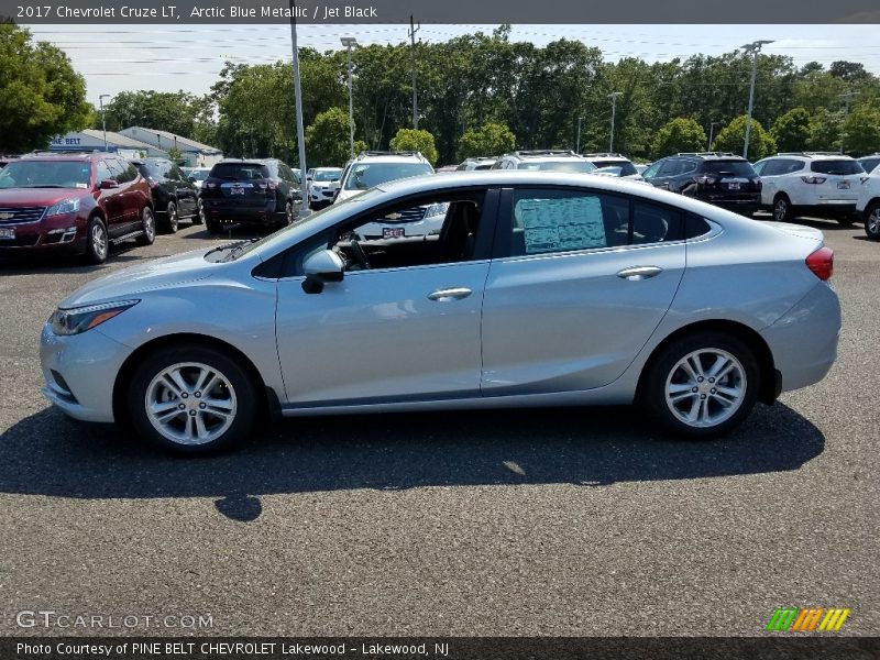 Arctic Blue Metallic / Jet Black 2017 Chevrolet Cruze LT