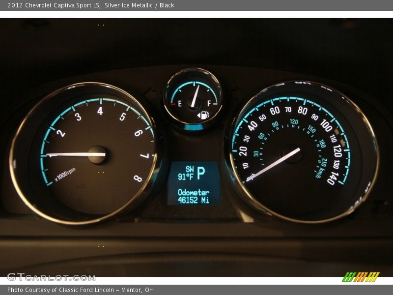 Silver Ice Metallic / Black 2012 Chevrolet Captiva Sport LS