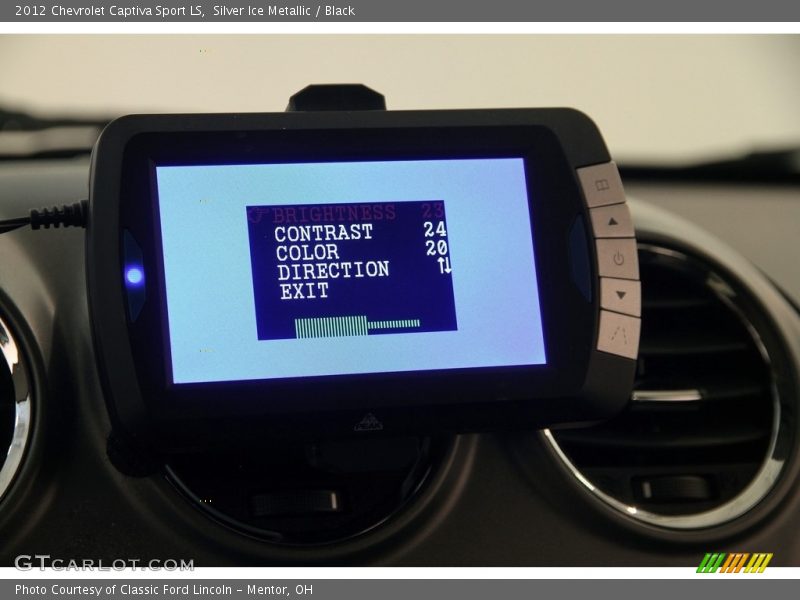 Silver Ice Metallic / Black 2012 Chevrolet Captiva Sport LS