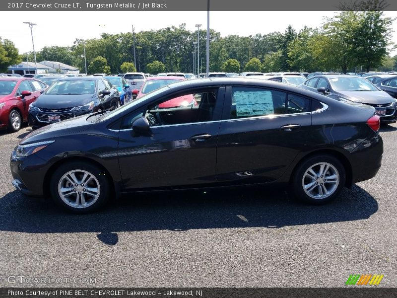 Tungsten Metallic / Jet Black 2017 Chevrolet Cruze LT