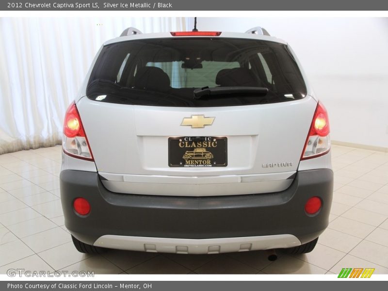 Silver Ice Metallic / Black 2012 Chevrolet Captiva Sport LS