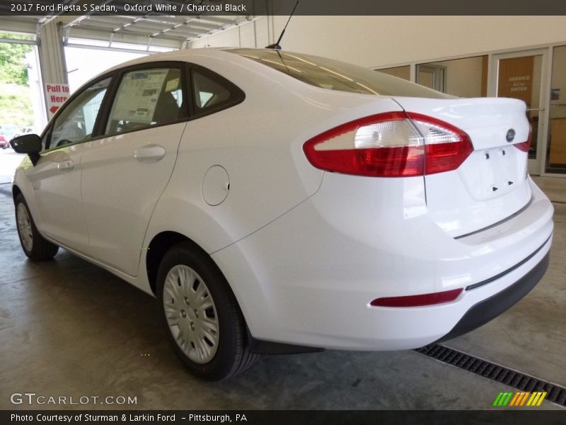 Oxford White / Charcoal Black 2017 Ford Fiesta S Sedan