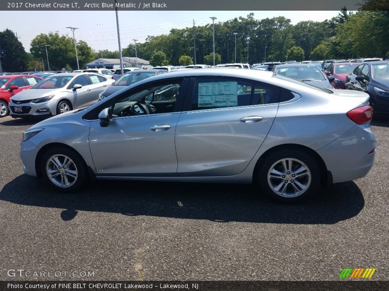 Arctic Blue Metallic / Jet Black 2017 Chevrolet Cruze LT