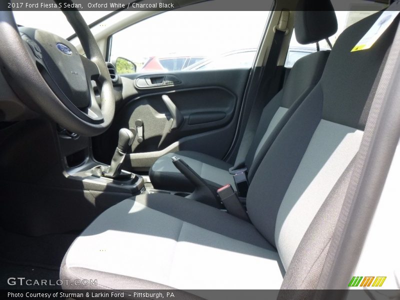 Oxford White / Charcoal Black 2017 Ford Fiesta S Sedan