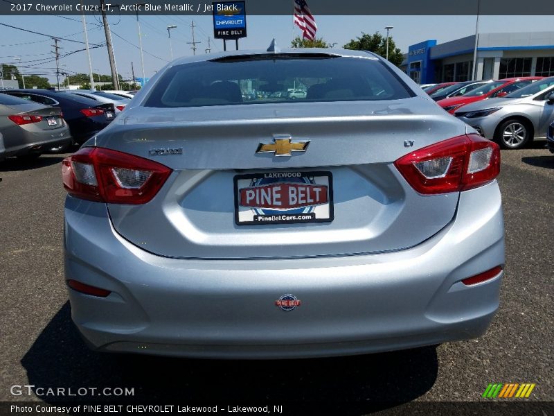 Arctic Blue Metallic / Jet Black 2017 Chevrolet Cruze LT