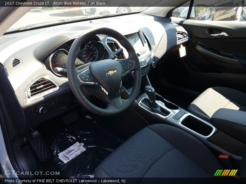 Arctic Blue Metallic / Jet Black 2017 Chevrolet Cruze LT
