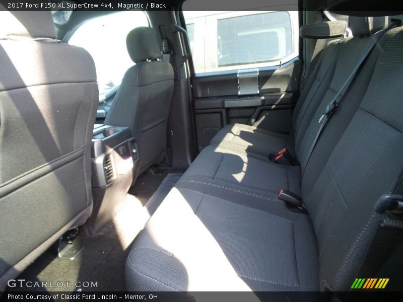 Magnetic / Black 2017 Ford F150 XL SuperCrew 4x4