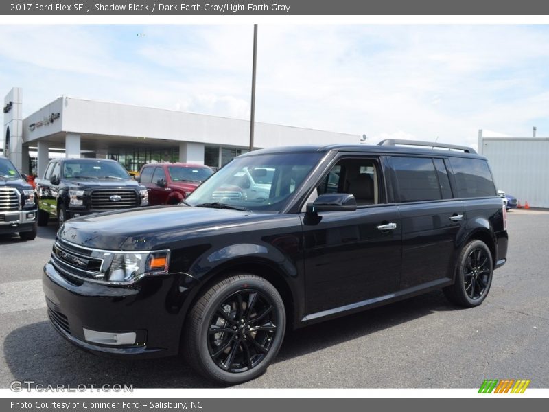 Front 3/4 View of 2017 Flex SEL