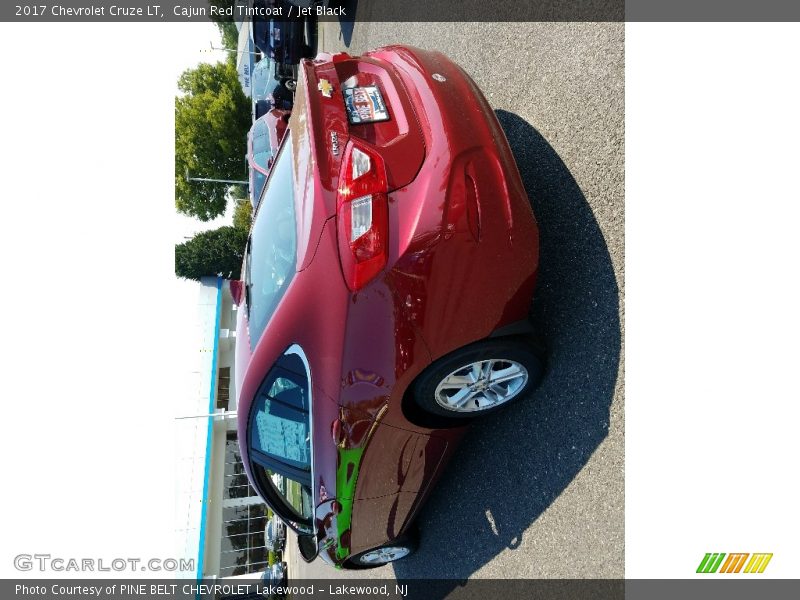 Cajun Red Tintcoat / Jet Black 2017 Chevrolet Cruze LT