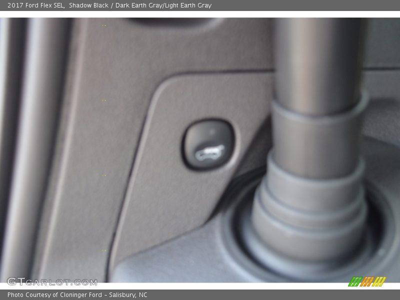 Shadow Black / Dark Earth Gray/Light Earth Gray 2017 Ford Flex SEL