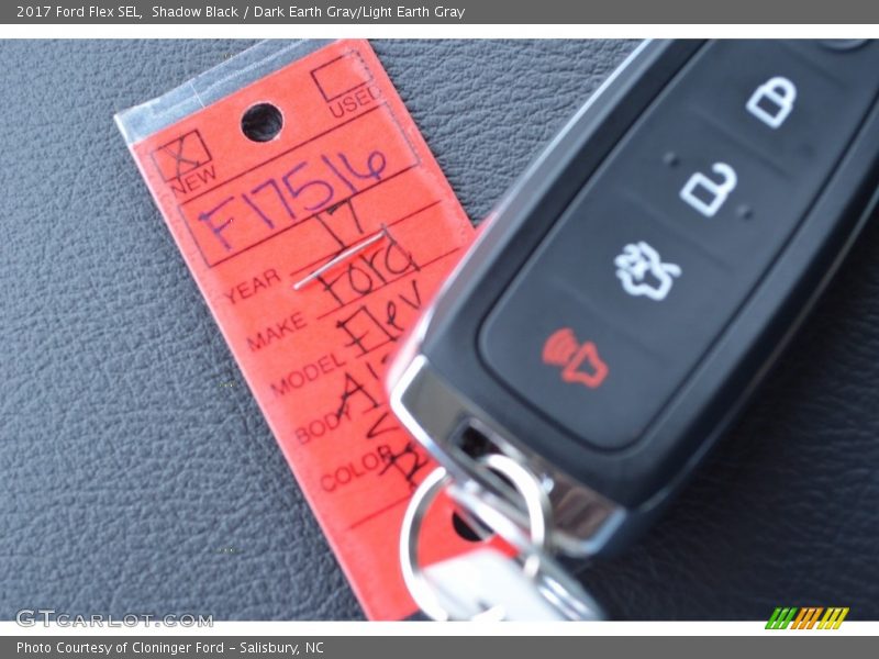 Shadow Black / Dark Earth Gray/Light Earth Gray 2017 Ford Flex SEL