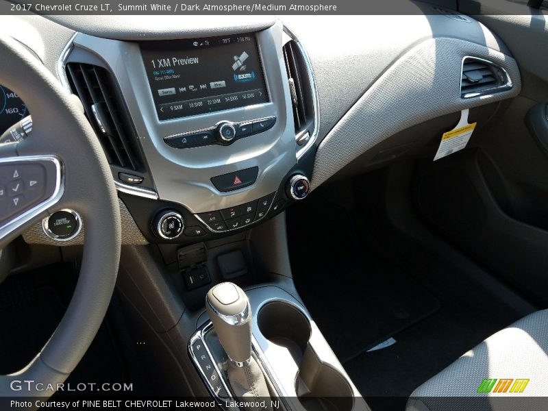 Summit White / Dark Atmosphere/Medium Atmosphere 2017 Chevrolet Cruze LT