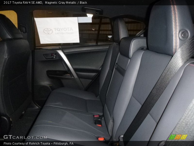 Magnetic Gray Metallic / Black 2017 Toyota RAV4 SE AWD