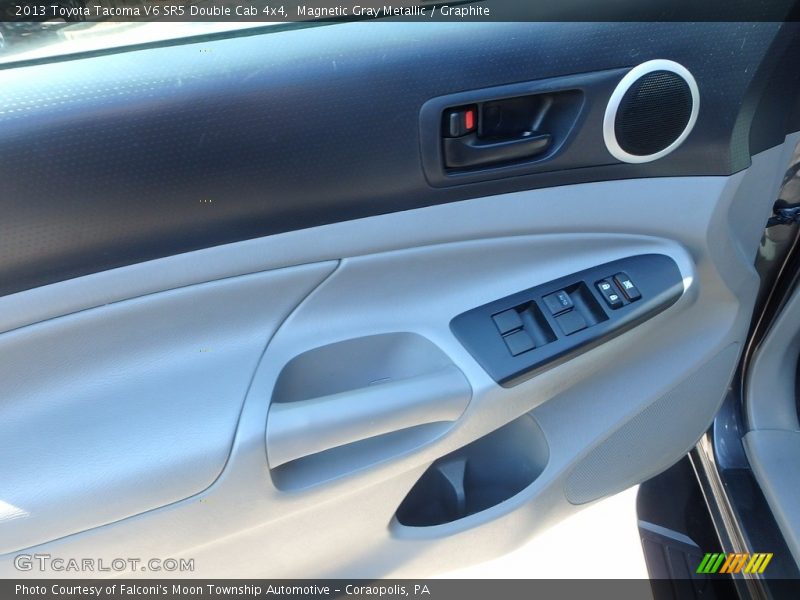 Magnetic Gray Metallic / Graphite 2013 Toyota Tacoma V6 SR5 Double Cab 4x4