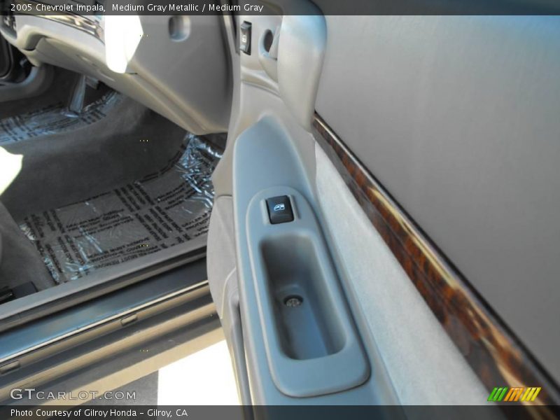 Medium Gray Metallic / Medium Gray 2005 Chevrolet Impala