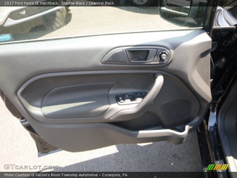 Shadow Black / Charcoal Black 2017 Ford Fiesta SE Hatchback
