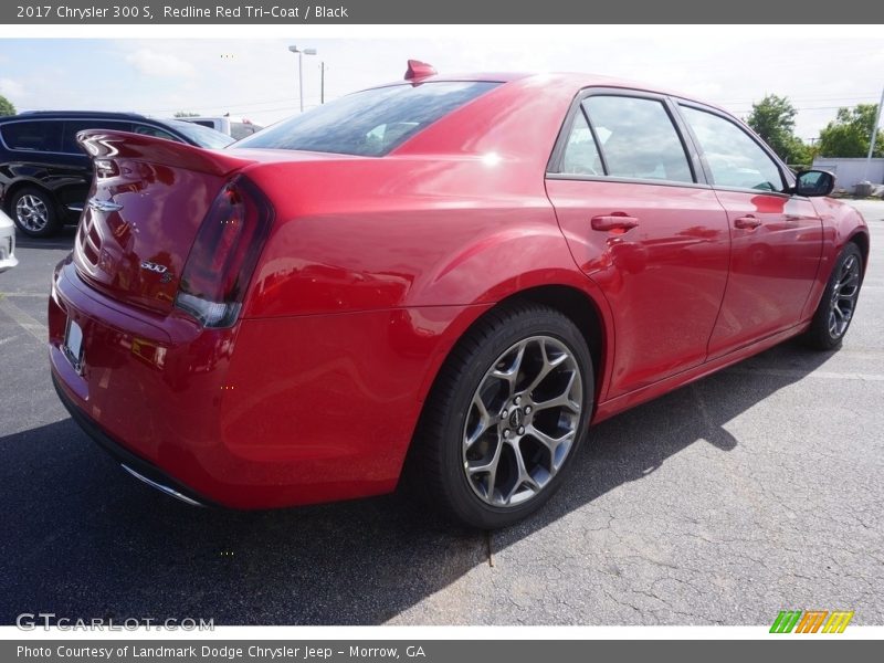 Redline Red Tri-Coat / Black 2017 Chrysler 300 S