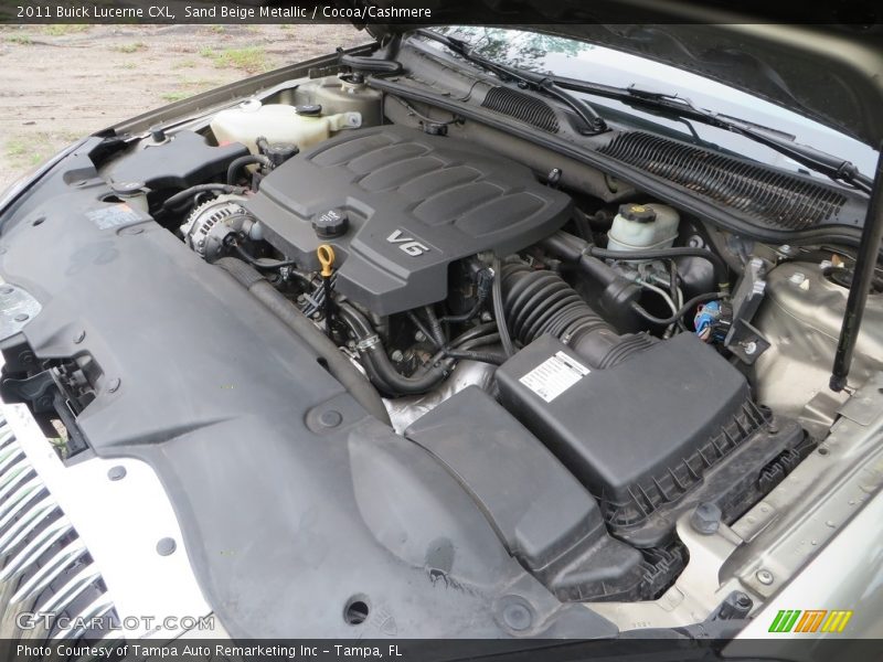 Sand Beige Metallic / Cocoa/Cashmere 2011 Buick Lucerne CXL