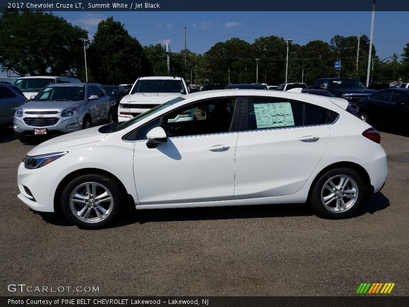 Summit White / Jet Black 2017 Chevrolet Cruze LT