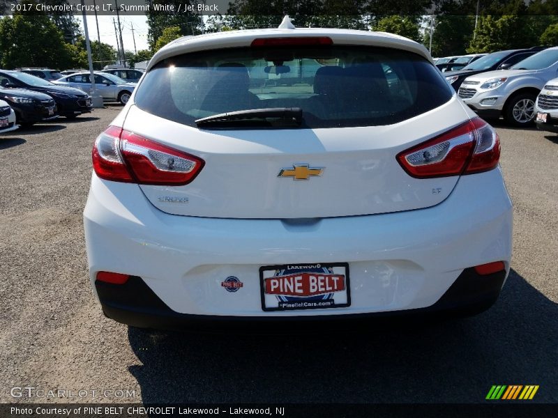 Summit White / Jet Black 2017 Chevrolet Cruze LT