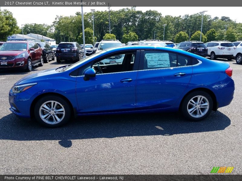 Kinetic Blue Metallic / Jet Black 2017 Chevrolet Cruze LT