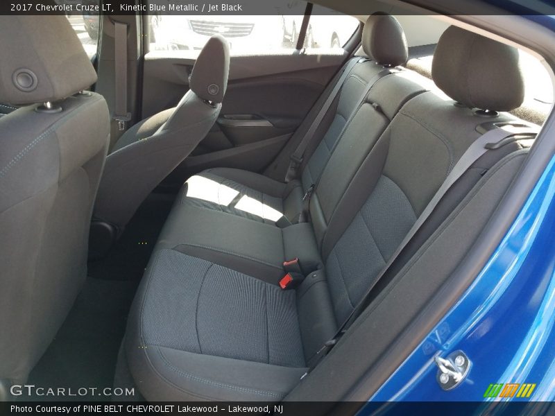 Kinetic Blue Metallic / Jet Black 2017 Chevrolet Cruze LT
