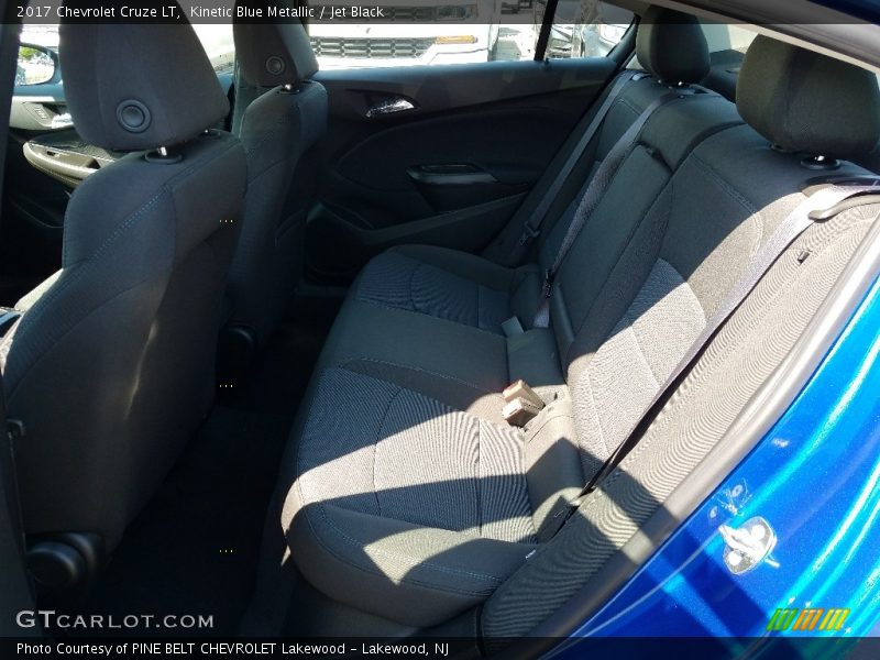 Kinetic Blue Metallic / Jet Black 2017 Chevrolet Cruze LT