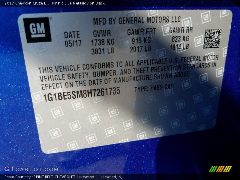 Kinetic Blue Metallic / Jet Black 2017 Chevrolet Cruze LT