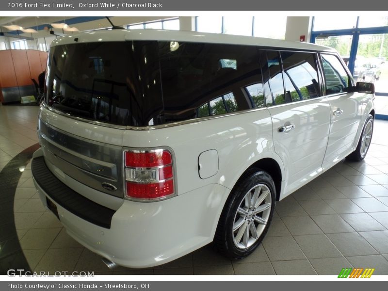 Oxford White / Charcoal Black 2016 Ford Flex Limited