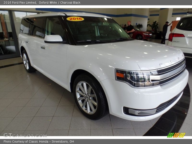 Oxford White / Charcoal Black 2016 Ford Flex Limited