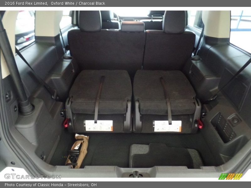 Oxford White / Charcoal Black 2016 Ford Flex Limited