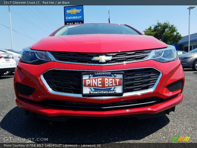 Red Hot / Jet Black 2017 Chevrolet Cruze LT