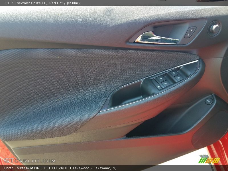 Red Hot / Jet Black 2017 Chevrolet Cruze LT