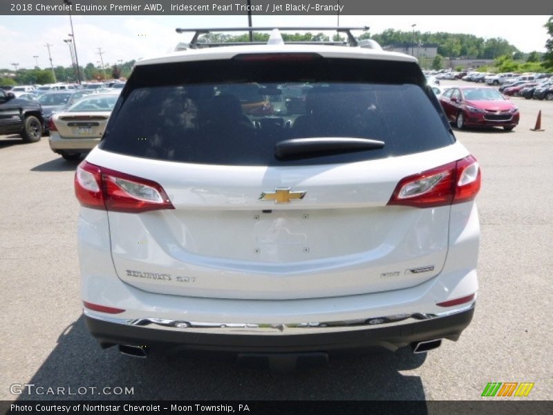 Iridescent Pearl Tricoat / Jet Black/­Brandy 2018 Chevrolet Equinox Premier AWD