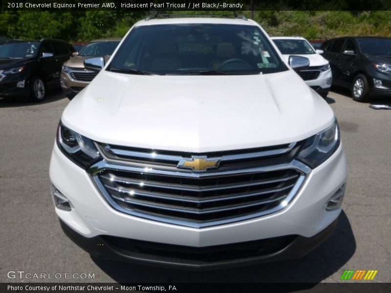 Iridescent Pearl Tricoat / Jet Black/­Brandy 2018 Chevrolet Equinox Premier AWD