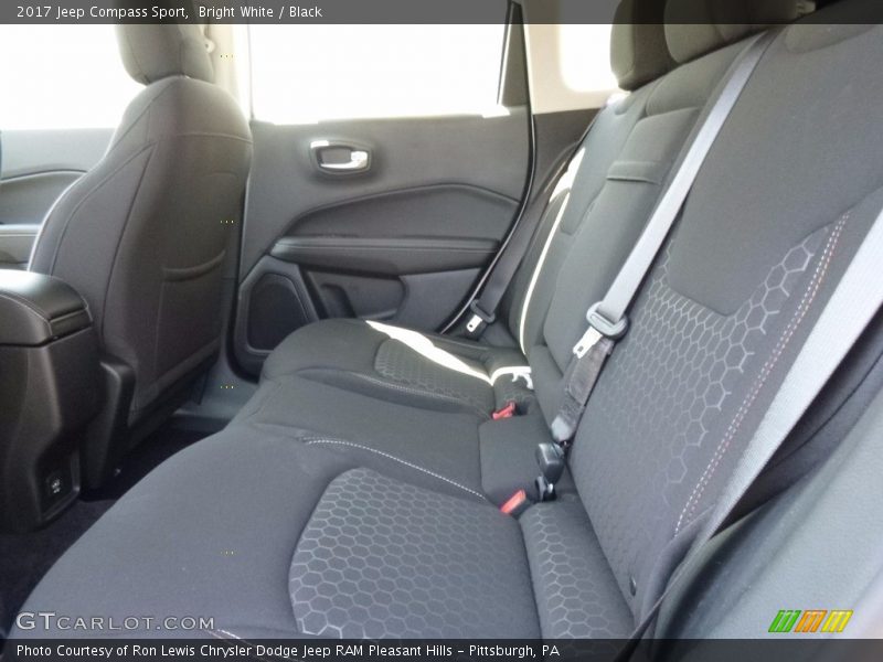 Bright White / Black 2017 Jeep Compass Sport