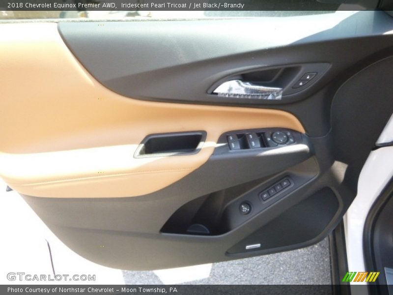 Iridescent Pearl Tricoat / Jet Black/­Brandy 2018 Chevrolet Equinox Premier AWD