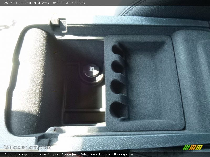 White Knuckle / Black 2017 Dodge Charger SE AWD