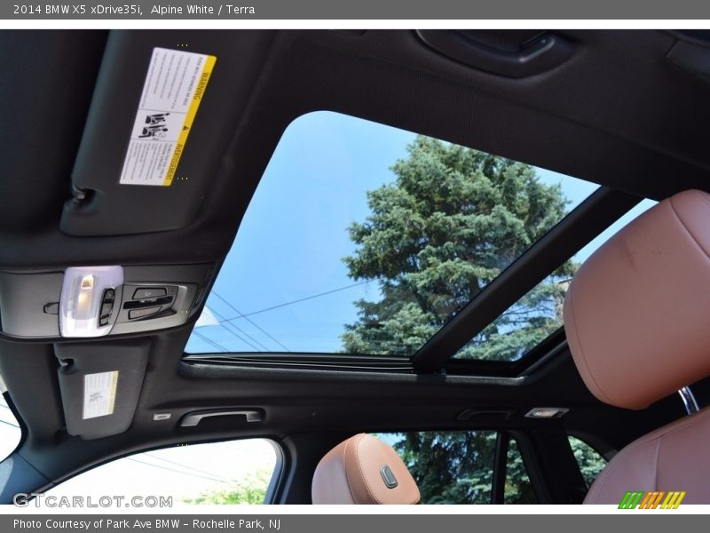 Alpine White / Terra 2014 BMW X5 xDrive35i