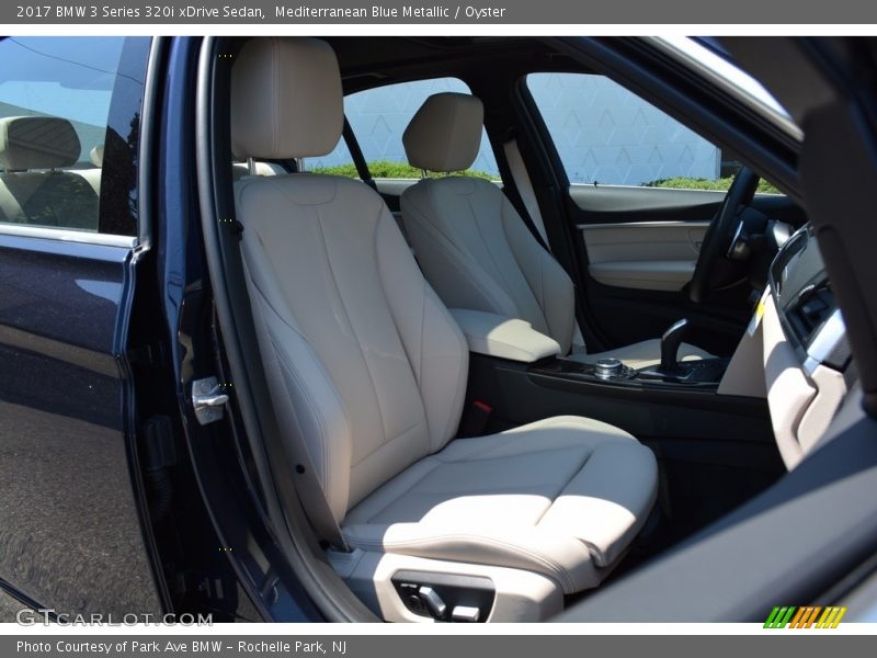 Mediterranean Blue Metallic / Oyster 2017 BMW 3 Series 320i xDrive Sedan