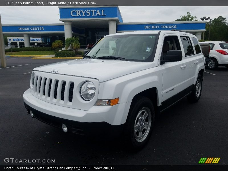 Bright White / Dark Slate Gray 2017 Jeep Patriot Sport