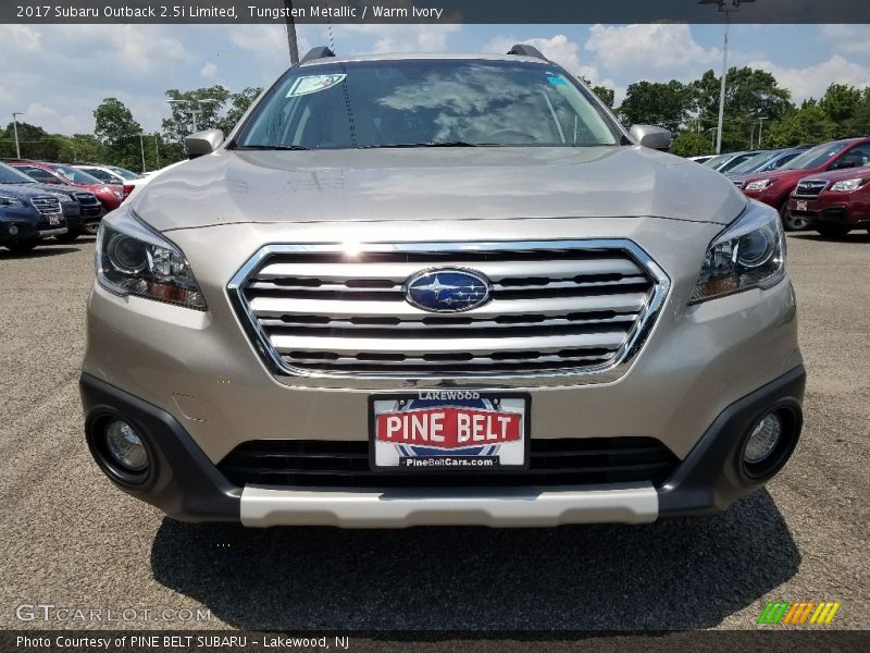 Tungsten Metallic / Warm Ivory 2017 Subaru Outback 2.5i Limited