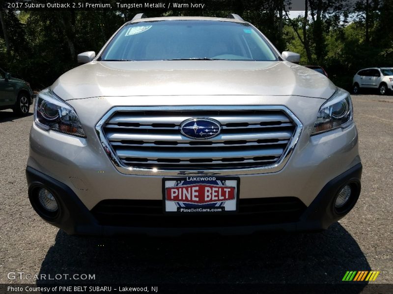 Tungsten Metallic / Warm Ivory 2017 Subaru Outback 2.5i Premium