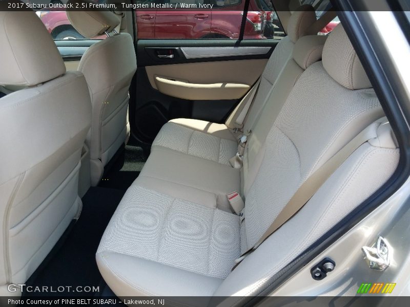 Tungsten Metallic / Warm Ivory 2017 Subaru Outback 2.5i Premium