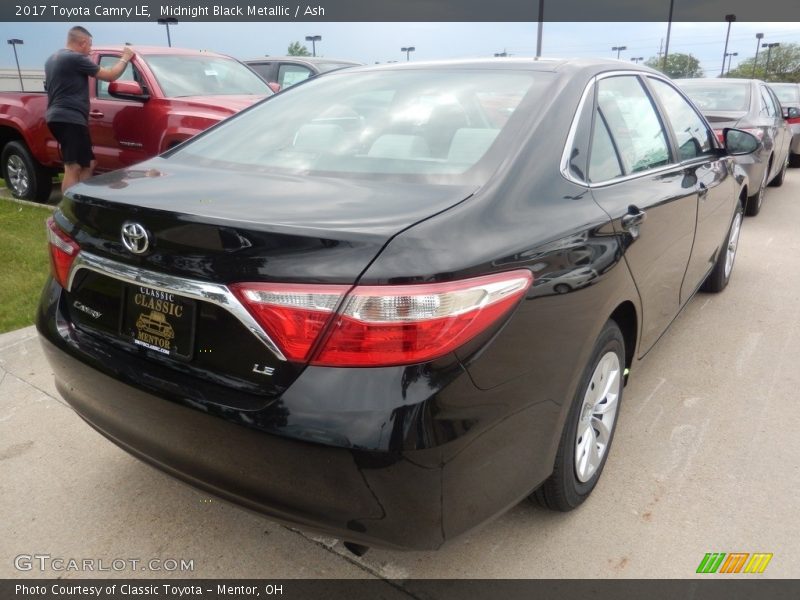 Midnight Black Metallic / Ash 2017 Toyota Camry LE