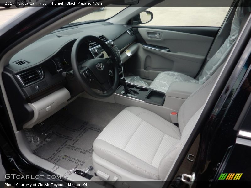 Midnight Black Metallic / Ash 2017 Toyota Camry LE