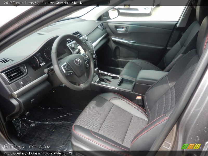 Predawn Gray Mica / Black 2017 Toyota Camry SE