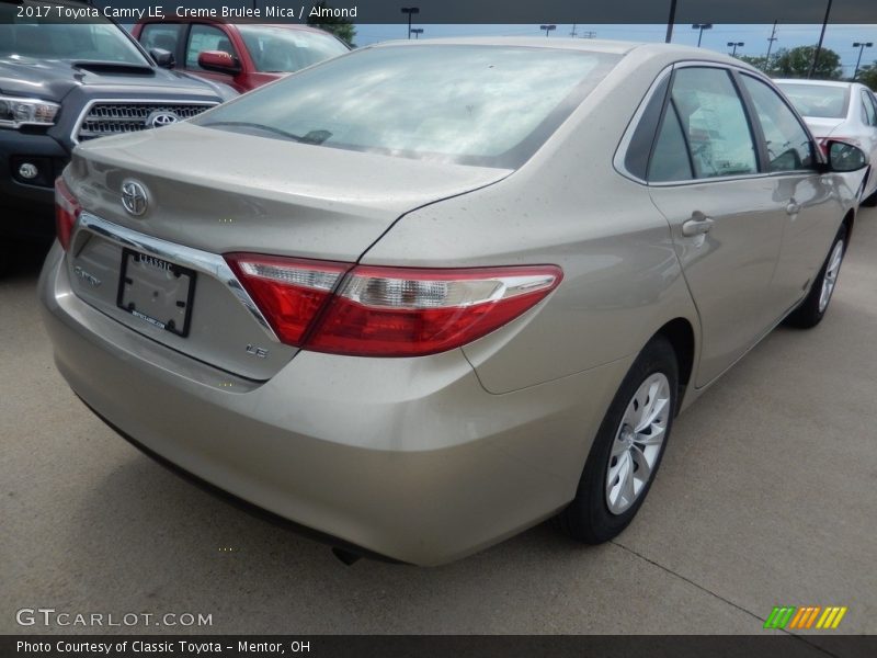 Creme Brulee Mica / Almond 2017 Toyota Camry LE