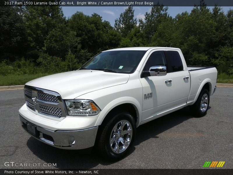 Front 3/4 View of 2017 1500 Laramie Quad Cab 4x4